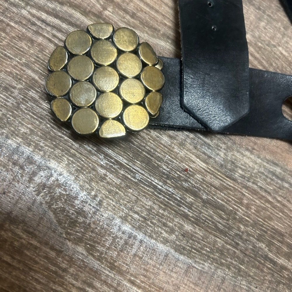 Emanuelle XS vintage gold heavy buckle Black Belt with holes throughout GUC - Picture 7 of 10